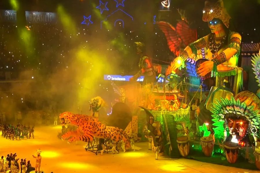 Venha conhecer o Festival Folclórico de Parintins